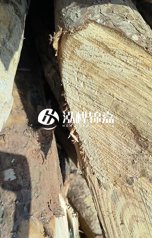 湖南松木樁源頭廠家泓樺錦嘉-5米松木樁比水泥樁便宜多少？