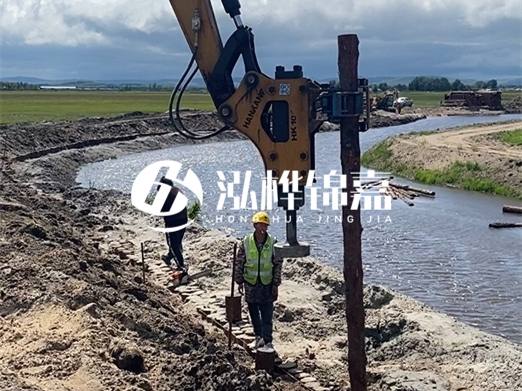 水上打松木樁聯(lián)系電話-工地比較遠(yuǎn)可以接嗎？