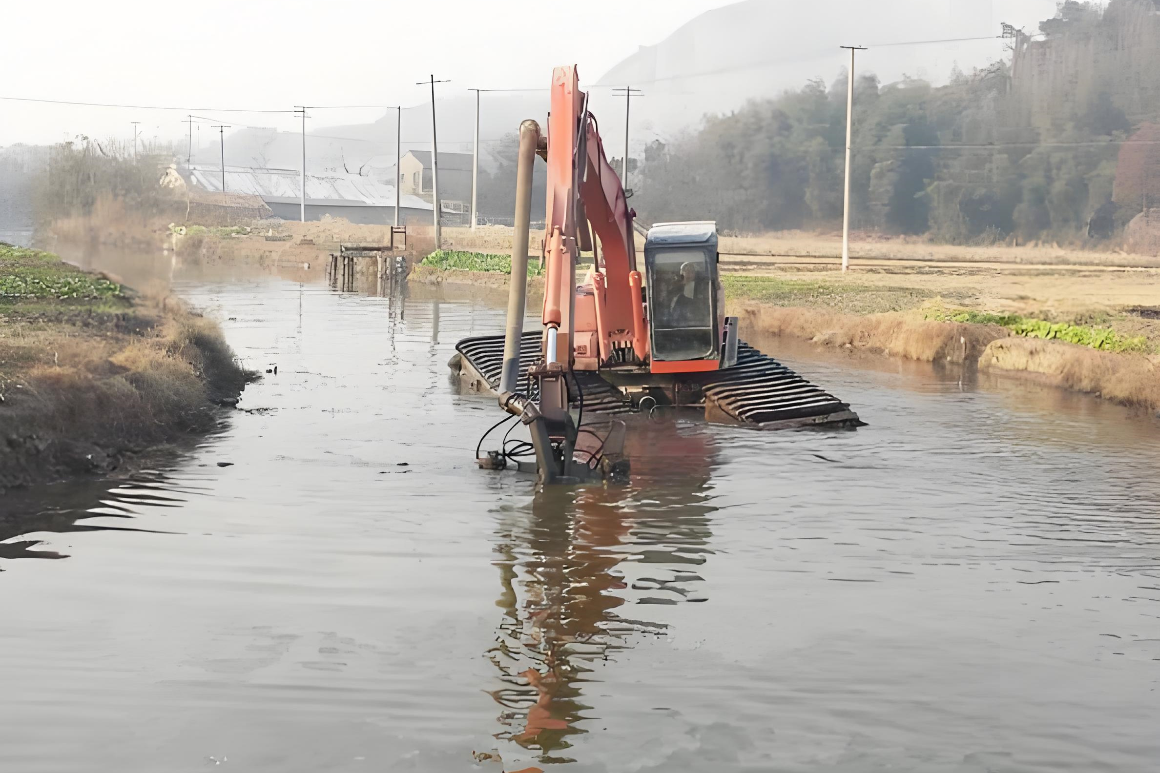 貴州遵義挖機(jī)清淤施工隊-鄉(xiāng)村溝渠清淤后如何防止再次淤積？