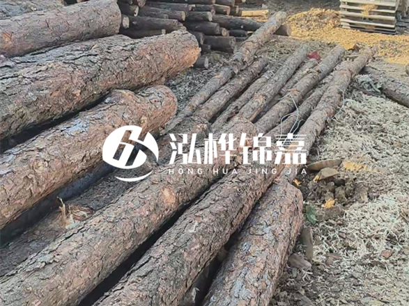 松木樁批發(fā)廠家泓樺錦嘉 - 松木樁在軟地基處理中效果好嗎？